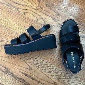 Y2K Chunky Platform Sandals, Size 9. Never Worn NWOT